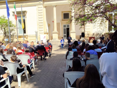 Cerimonia di deposizione Pietre d&rsquo;Inciampo in memoria dei concittadini ...
